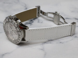 Dior クリスタル 純正Dバックル ホワイトクロコベルト